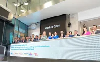 Tiến sĩ Nguyễn Thị Phương Thảo bấm nút mở phiên Sàn Chứng khoán London