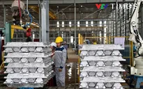 Công bố sản phẩm nhôm thỏi đầu tiên được sản xuất trong nước