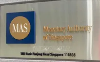 Singapore thắt chặt chính sách tiền tệ