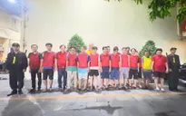 Bắt 17 đối tượng trong đường dây cá độ bóng đá, phơi cược ngụy trang trên phiếu giữ xe