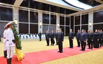 Chủ tịch Quốc hội Trần Thanh Mẫn viếng Chủ tịch Quốc hội Lào Saysomphone Phomvihane