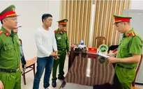 Mâu thuẫn tranh giành khách, tài xế xe 16 chỗ bị đánh nhập viện