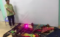 Tạm giữ 3 người thả diều sáo khiến sân bay Tân Sơn Nhất phải tạm dừng cất, hạ cánh