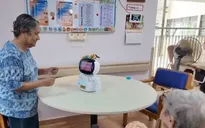 AI có thể chăm sóc người già đến đâu?