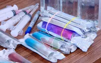 Thủ đoạn ngụy trang ma túy Etomidate trong tinh dầu thuốc lá điện tử, đóng gói như mỹ phẩm