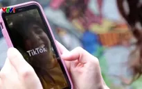 Mạng xã hội trước áp lực thay đổi cách vận hành