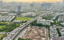 CSGT Hà Nội phân luồng từ xa giải tỏa ùn tắc, cho phép đi vào làn khẩn cấp Vành đai 3