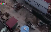 Trạm trộn bê tông không phép giữa khu dân cư, người dân sống trong bụi và tiếng ồn