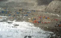 Nguyên nhân khó tin góp phần làm tan chảy sông băng trên Everest