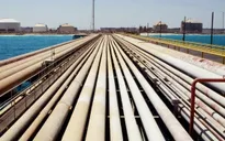 Saudi Arabia đóng tuyến đường ống dầu Đông - Tây