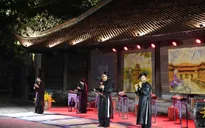 Tiếng đàn nhị giữa không gian Văn Miếu - Quốc Tử Giám