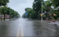Mưa lớn tại Hải Nam (Trung Quốc)
