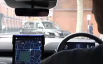 AI học cách xử lý giao thông như con người