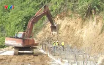 Gấp rút hoàn thành khắc phục sạt lở đèo Khánh Lê trước cao điểm mùa mưa