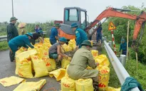 Ninh Bình: Cấm ô tô qua đoạn Quốc lộ 21B cũ do sạt lở, nứt mặt đường