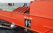 Indonesia kéo dài tìm kiếm nạn nhân vụ chìm phà