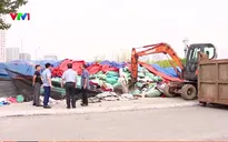 Hà Nội xử lý khoảng 300 tấn rác quần áo tại phường Từ Liêm