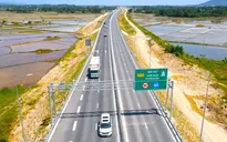 Lắp đặt biển báo xác định khoảng cách an toàn trên cao tốc trước 31/10