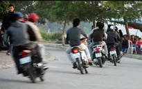 Cục Cảnh sát giao thông công bố đường dây nóng tiếp nhận phản ánh thanh thiếu niên đua xe, lạng lách