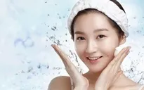 Tẩy trang đơn giản và đúng cách giúp da sáng mịn