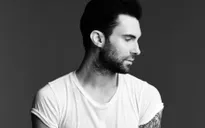Adam Levine xin lỗi những người tình cũ trước khi kết hôn