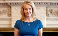Không vượt qua được Harry Potter, J.K.Rowling lấy bút danh mới