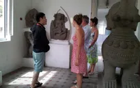 Chấn chỉnh tình trạng hướng dẫn viên du lịch "chui"