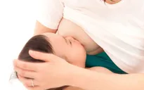 Cho trẻ bú thế nào là đúng cách?