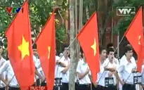 Thiêng liêng Lễ Chào cờ tại trường Quốc học Huế