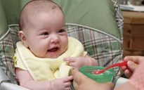 Mẹ nên làm gì khi trẻ mắc rối loạn tiêu hóa?