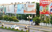 Bãi bỏ lệ phí quảng cáo ngoài trời