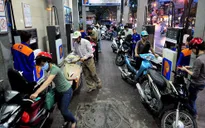 Doanh nghiệp xăng dầu được "nới" thêm quyền tăng giá