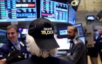 Dow Jones, S&P 500 lập kỷ lục trên sàn chứng khoán Mỹ