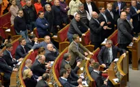 Chính phủ Ukraine vượt qua bỏ phiếu bất tín nhiệm