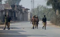 Táo tợn vụ đánh bom đoàn xe quân sự ở Pakistan
