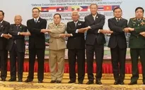 Các Bộ trưởng Quốc phòng ASEAN gặp riêng Bộ trưởng Quốc phòng Trung Quốc