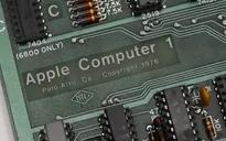 Máy tính Apple 1 phá kỷ lục đấu giá