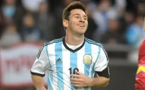 Ronaldo "béo": Messi đã là huyền thoại, cần gì World Cup!
