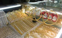 Giá vàng SJC về mốc 43 triệu đồng/lượng