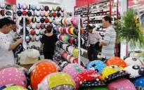 Mũ bảo hiểm tăng giá mỗi ngày