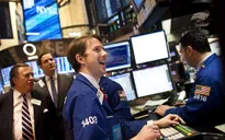 Hai chỉ số Dow Jones và Nasdaq đều lập kỷ lục mới