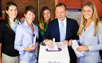 Bầu cử Australia: Thủ tướng K.Rudd thừa nhận thất bại