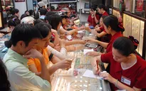Cuối năm, giao dịch vàng trầm lặng