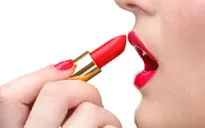 Tác hại của son môi đến sức khỏe