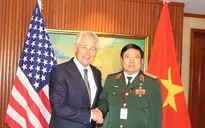 Tiếp xúc song phương Bộ trưởng Quốc phòng Việt Nam - Mỹ