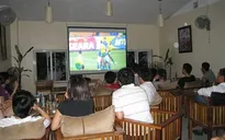 Các quán cà phê bóng đá ảm đạm đêm khai mạc World Cup