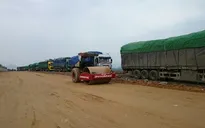 Phó Thủ tướng Nguyễn Xuân Phúc khen lực lượng xử lý đối tượng bảo kê xe quá tải
