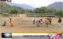 Tour du lịch nhặt rác ở Mai Châu hút khách nước ngoài
