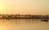 Dạo bước trên cây cầu gỗ dài nhất Myanmar