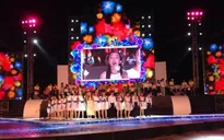 Thưởng thức giọng hát tuyệt vời của con gái út nhà Mỹ Linh - Anh Quân